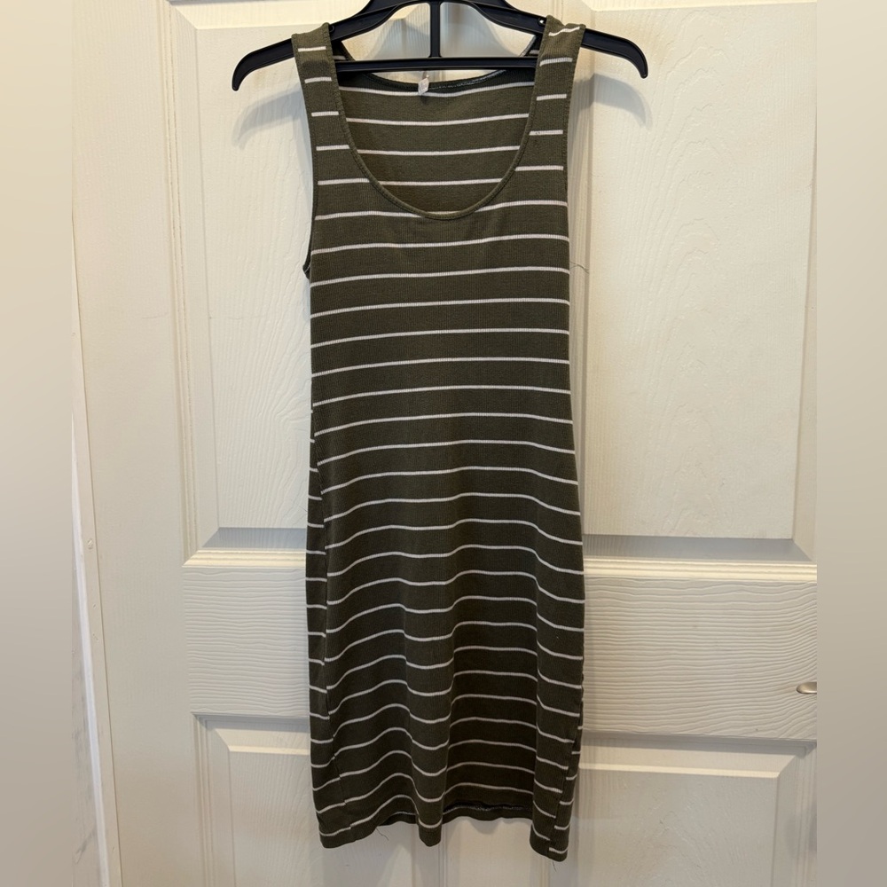 Heart Hips Olive Striped Midi Dress